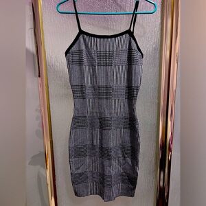 NWT Hera Collection Black & White Herringbone Bodycon Dress Size L